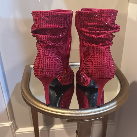 Fabulous, red hot rhinestone boots! - Picture 4 of 6